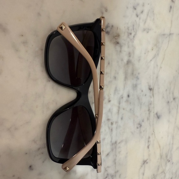 Valentino VA4061 Black Square Sunglasses 54mm main image 6